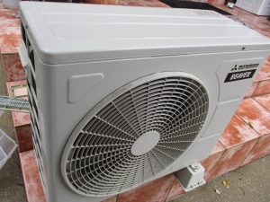 ２０２１年三菱重工６畳エアコン標準工事込み４９８００円税込　本体保証１年　工事保証３年　城南区ｓ様売約済ですありがとうございます