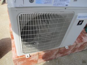 ２０１９年シャーププラズマクラスター１０畳エアコン標準工事込み６３０００円税込　本体保証１年　工事保証３年