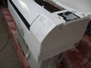 ｍ３　三菱電機６畳エアコン　標準工事込み５３０００円税込み　本体保証１年　工事保証３年