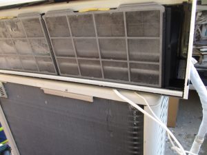 H235　２０２０年日立自動お掃除８畳エアコン標準工事込み５２０００円税込　本体保証１年　工事保証３年