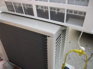 F209 ２０２２年富士通ゼネラル８畳エアコン　標準工事込み５６０００円税込　本体保障１年　工事保証３年　リモコン新品